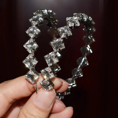 Jauna dizaina Rhinestone Hoop auskari sievietēm Modes rotaslietas Gorgeou Daily Ladys' Statement Auskari Aksesuāri
