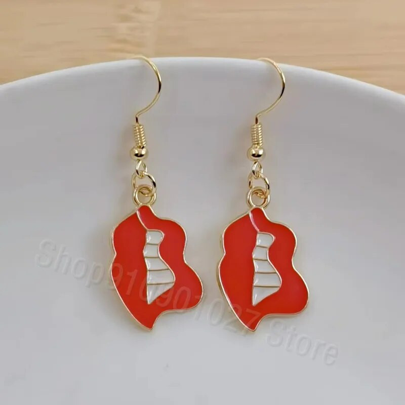 Modes Sexy sieviešu lūpu krāsa Auskari Sieviešu sarkana lūpu krāsa Asimetriski jauki rotaslietas līgavas māsa dāvana Ziemassvētku auskari