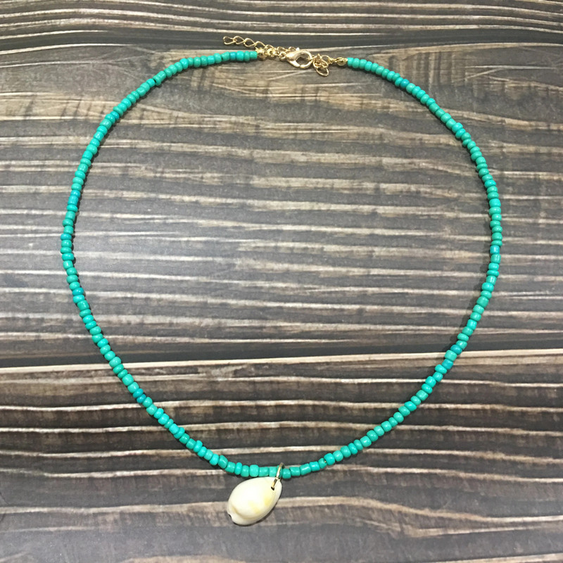 Vienkāršu sēklu krelles gliemežvāku kaklarota sievietēm, stīgu pērlītēm, īsiem apvalkiem, kaklarota, kaklarota, rotaslieta, 16 collas, kaklarota, dāvana