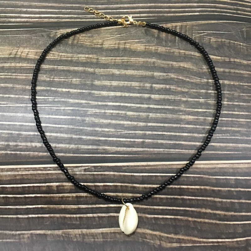 Vienkāršu sēklu krelles gliemežvāku kaklarota sievietēm, stīgu pērlītēm, īsiem apvalkiem, kaklarota, kaklarota, rotaslieta, 16 collas, kaklarota, dāvana