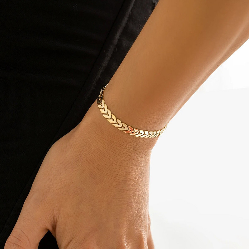 IngeSight.Z Minimālisms Lidmašīnas Forma V Sequins Rokassprādzes Sievietēm Šarms Zelta krāsa Rokas ķēde Rokassprādze Rokassprādzes Rotaslietas Dāvana