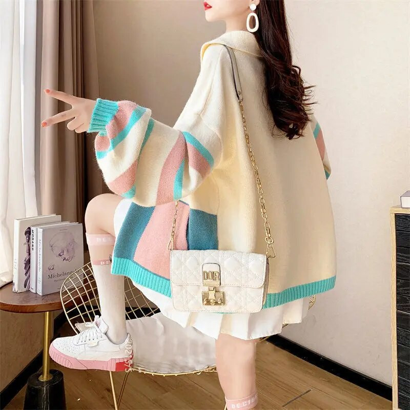 Silmkoeline kampsun naiste sügis-talvine uus mood vaba aja vaba aja veetmiseks sobiva värviga naiste nööbiga taskukampsun