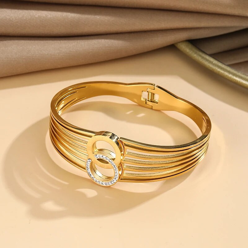 Vandeniui atspari nerūdijančio plieno apyrankė su romėniškais skaitmenimis