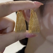 Auksinės spalvos perdėto metalo geometriniai dideli auskarai moterims Paprastos asmenybės mados auskarai Vestuviniai papuošalai Gimtadienio dovana