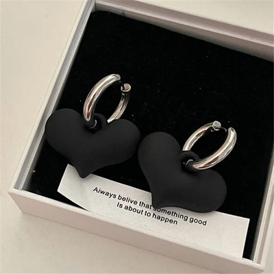 Vintage hiperbola melna sirds kulonu auskari sievietēm personības apaļas stīpas auskari kundzes meitenei ceļojumu aksesuāri