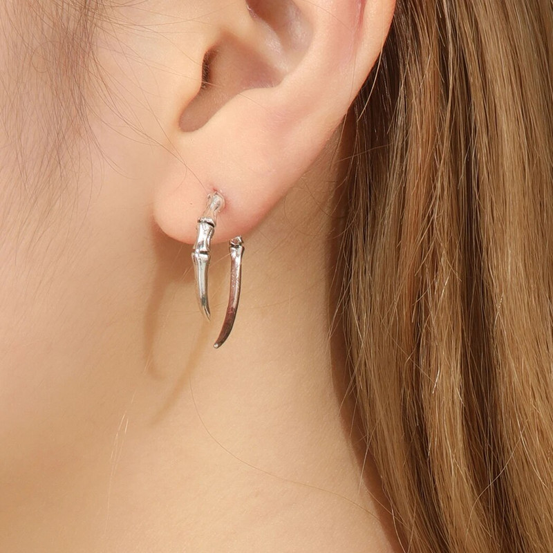 Kinitial Claw auskari, priekšējie aizmugurējie auskari, spīļu juvelierizstrādājumu auskari, gotiskās rotaslietas, ausu jaka, pūķa naga rotaslietas, priekšējā aizmugure