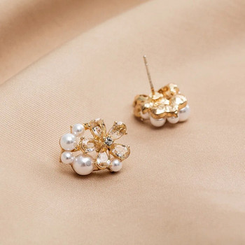 Корейски модни обеци с имитация на перли с кристални цветя за жени и момичета Сладки изявени обеци с цветя Парти бижута Подаръци