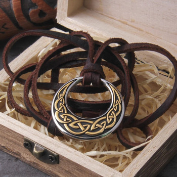 Στρογγυλό κρεμαστό κολιέ Never Fade Celtic Knot με ρυθμιζόμενη δερμάτινη αλυσίδα κορδονιού με ξύλινο κουτί vikings ως δώρο