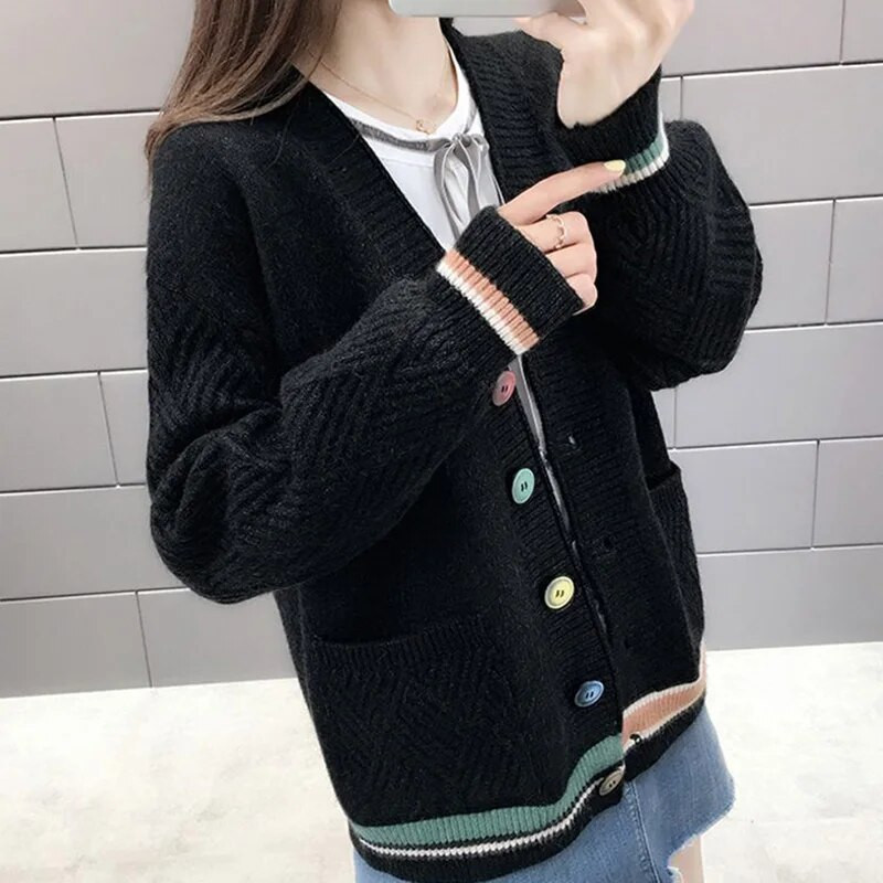 Moodsad V-kaelusega silmkoelised splaissitud taskud Sobivad kardigan kampsunid Naiste rõivad 2023. aasta sügis, uued vabaaja topid, lahtised korea mantel