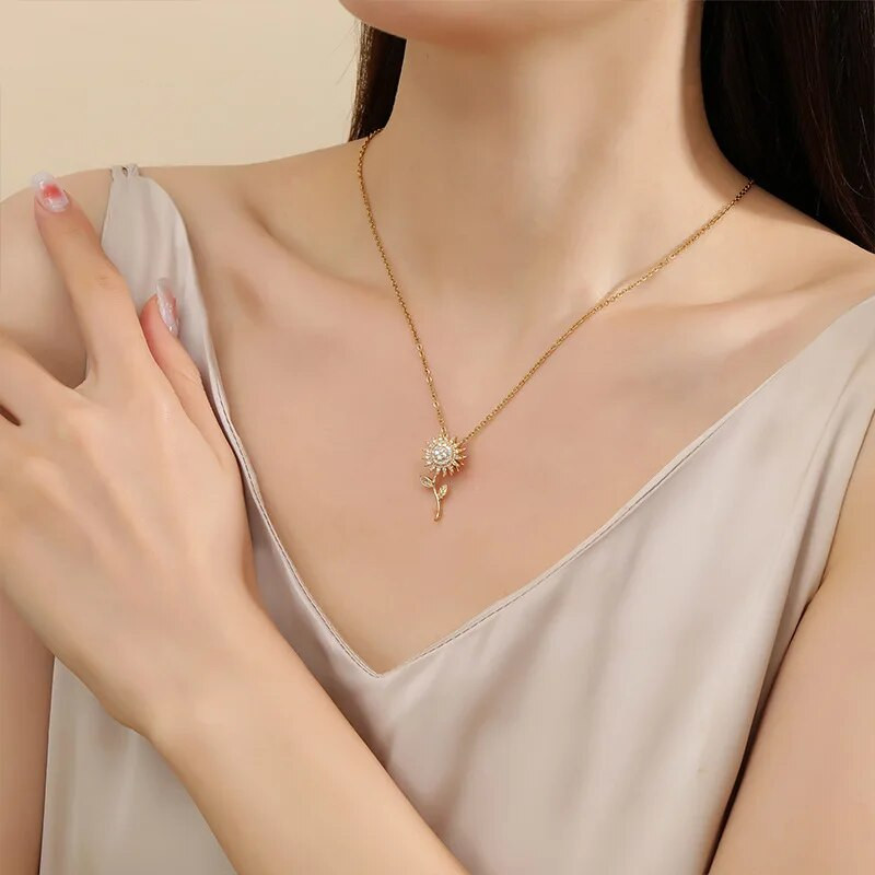 Korejiešu modes Rotate Decompress cirkona saulespuķu kulonu kaklarota sievietēm no nerūsējošā tērauda Twist ballīšu rotaslietas dzimšanas dienas dāvanas