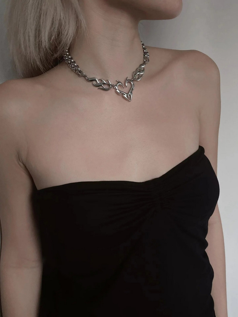 Punk Rock Totem Flame Hollow Love Heart Κολιέ για γυναίκες Unisex Hip Hop Χοντρές Αλυσίδες Choker Egirl Party Club Dancing Jewelry