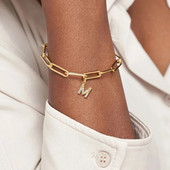 Klasiska sākotnējā rokassprādze sievietēm modes nerūsējošā tērauda papīra saspraudes ķēdes burtu kulonu rokassprādze sievietēm rotaslietas dāvana