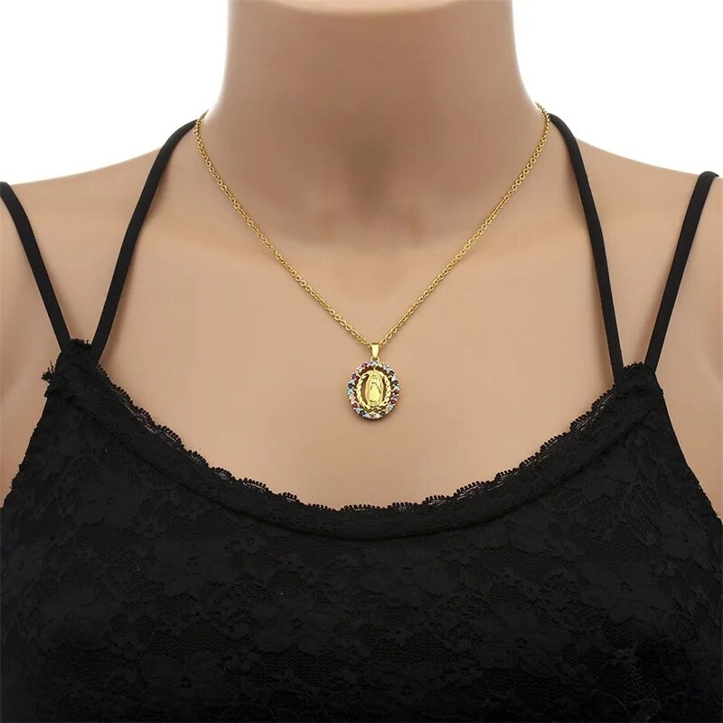 Προσωπικότητα Μόδα Θρησκευτικό κολιέ με κρεμαστό κόσμημα της Παναγίας Γυναικεία κομψά κοσμήματα Επετειακό πάρτι γενεθλίων Δώρο για τη γιορτή της μητέρας