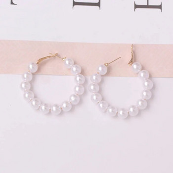Imitaiton Pearl Hoop Обеци за жени Елегантни корейски модни аксесоари за уши за момичета Бял цвят Перлени обеци Сватбени бижута