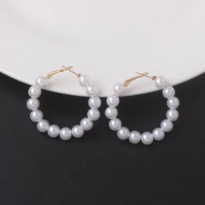 Imitaiton Pearl Hoop Обеци за жени Елегантни корейски модни аксесоари за уши за момичета Бял цвят Перлени обеци Сватбени бижута