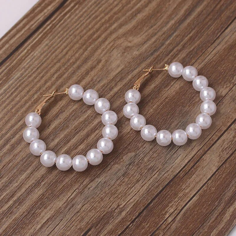 Imitaiton Pearl Hoop fülbevaló nőknek Elegáns koreai divat lányok fül kiegészítők fehér színű gyöngy fülbevaló esküvői ékszerek