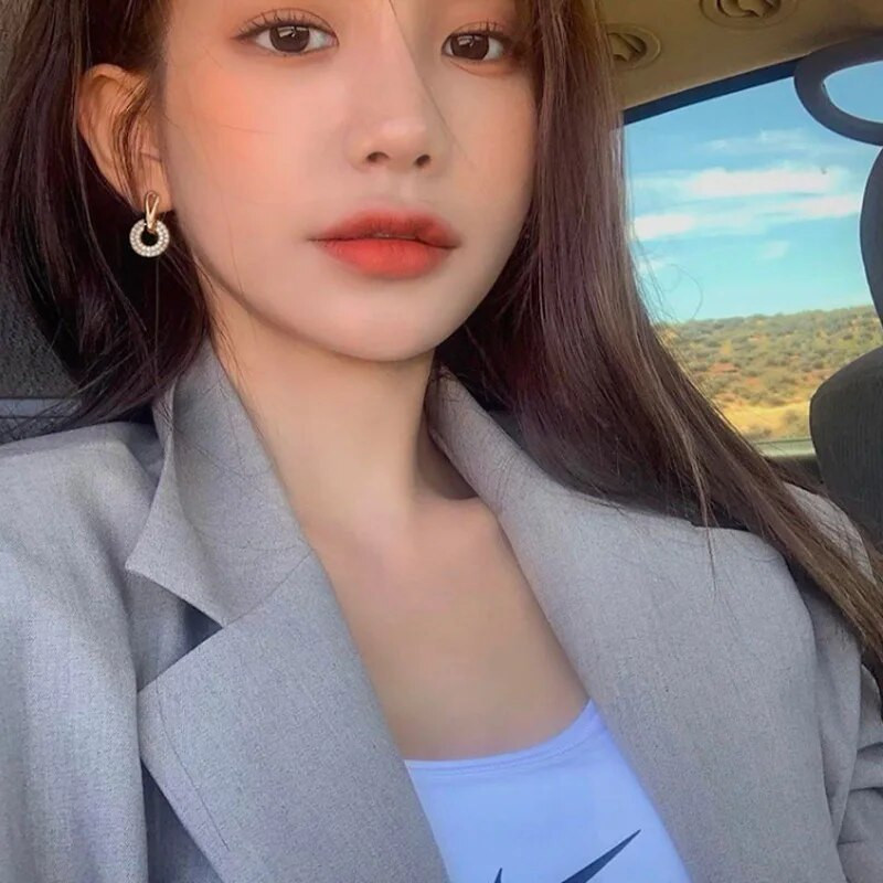 Korejiešu modes cirkona auskari sievietēm Vienkāršs temperamenta kristāla apaļais auskars Valentīna dienas dāvanu dzimšanas dienas ballītes rotaslietas