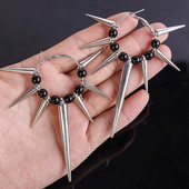 Pankroka ērkšķi kniedes stīpas auskari hip hop neparasti tapas apļveida auskari sievietēm forši meiteņu modes ballītes rotaslietas aksesuāri