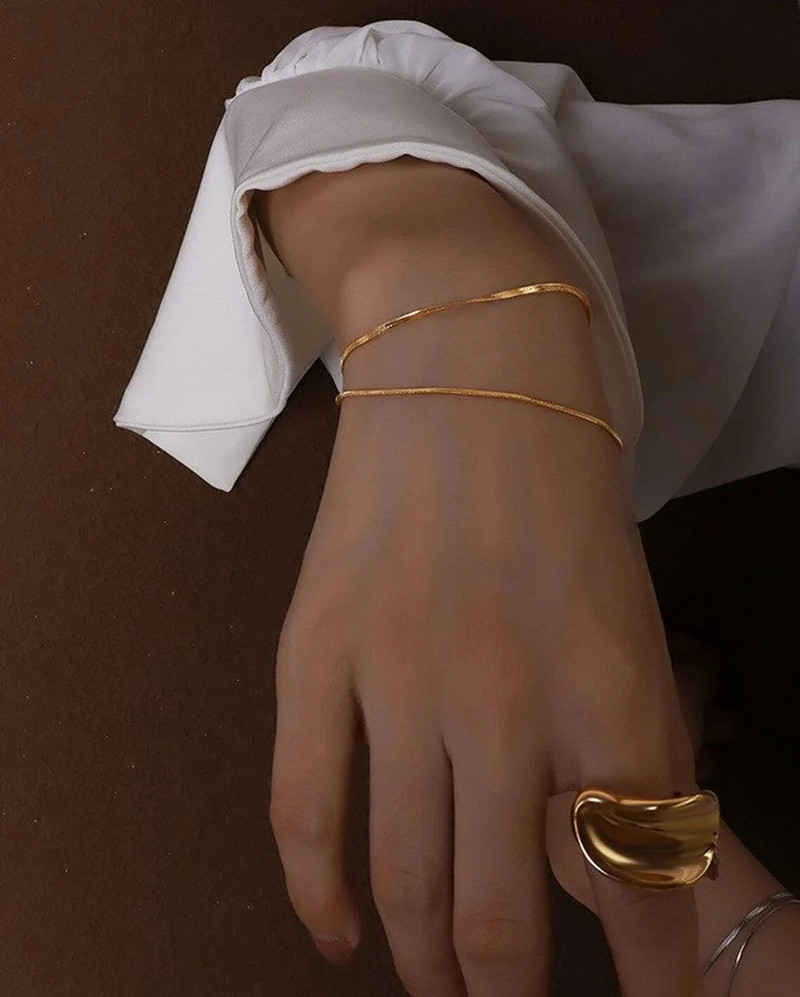 Vnox minimalista női kígyó lánc karkötő, arany színű penge halszálkás lánc bélyegzővel, állítható lány divatos ékszerek