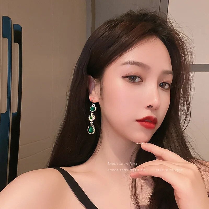 Luksusa garie smaragda auskari sievietēm Ūdens pilienu ziedu kristāla temperamenta auskari Valentīna dienas dāvana Pendientes Mujer