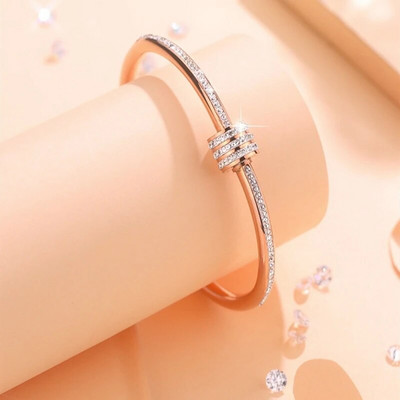 Nauja klasikinė madinga titano plieno apyrankės besisukančios angos, moteriška nerūdijančio plieno graži juosmens paauksuota apyrankė 3 spalvų