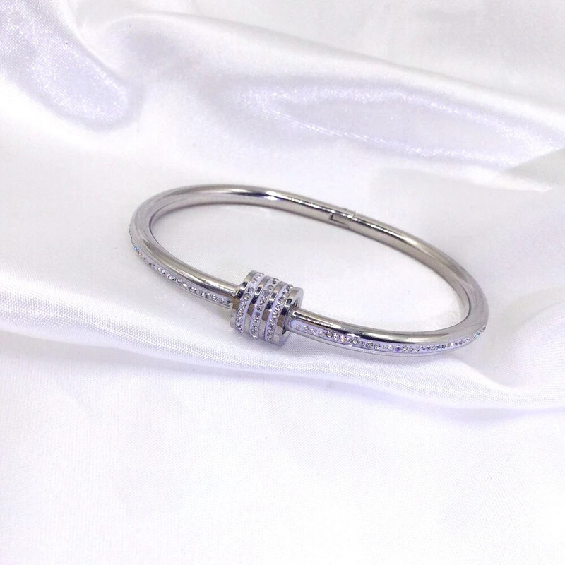 Nauja klasikinė madinga titano plieno apyrankės besisukančios angos, moteriška nerūdijančio plieno graži juosmens paauksuota apyrankė 3 spalvų