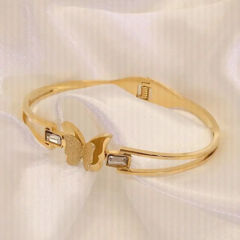 Titán acél új divatos cirkon matt pillangó karkötő, tavasznyitó sokoldalú női kézműves