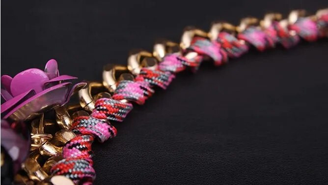 Krāsu zieds Jauns modes paziņojums Kaklarota Kristāla kaklarotas Vintage Choker Kaklarota atslēgas kaula pārspīlēti sieviešu aksesuāri