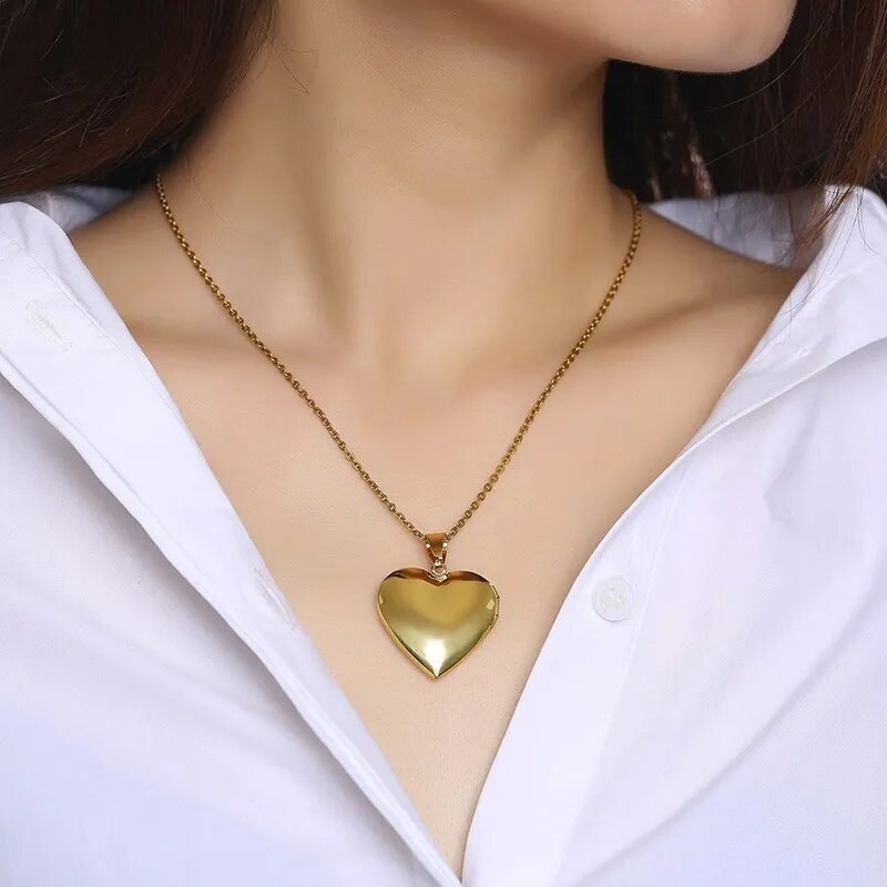 Vnox Light Heart Locket kuloni sievietēm Vīriešu atverams foto rāmis glancēts nerūsējošā tērauda kaklarotas ģimenes mīlestības apkakle