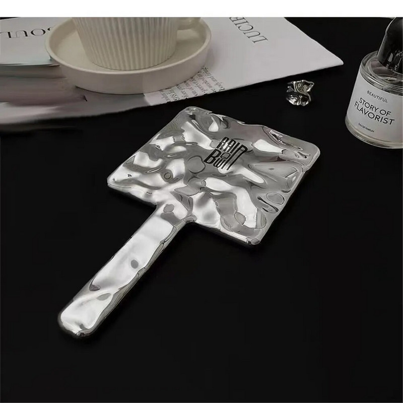 Ins Liquid Shape Square Mirror Mini Rokā turams galddatora kosmētikas kosmētikas spogulis ceļojumu metālisks pārnēsājams skaistumkopšanas spogulis rokassomiņai