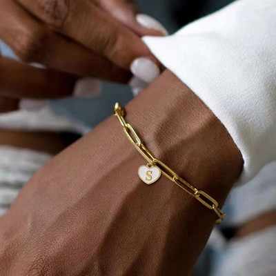 2023 m. nauja madinga spalvinga širdelė AZ raidžių apyrankė moterims klasikinė nerūdijančio plieno grandinės apyrankė moterims papuošalų dovana