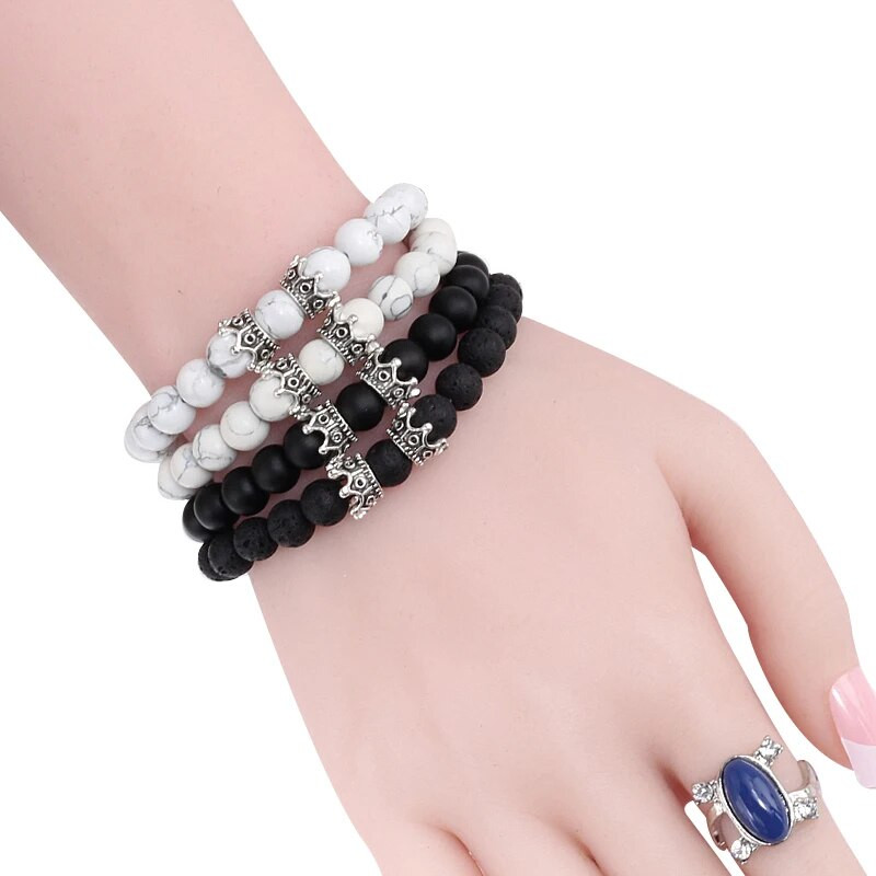 Vyriškos juodos lavos apyrankės natūralaus akmens karoliukai rankų darbo apyrankės moteriškos aukso spalvos juodos dvigubos karūnėlės apyrankės poros papuošalai