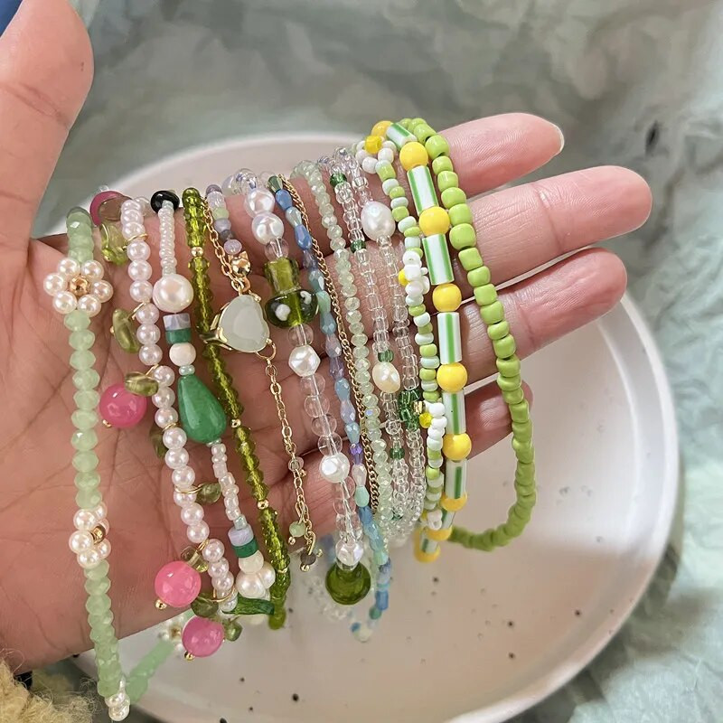 Vasaros žalios spalvos karoliai, rankų darbo karoliukais puošta raktikaulio grandinėlė Choker šviesus prabangus dizaino karoliai, 2022 m. aksesuarai