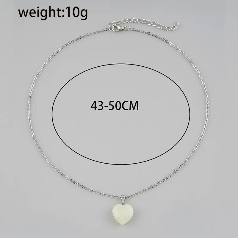 Új, egyszerű, világító gyöngyökből készült nyaklánc, ragyogó éjszakai kerek csillag, szív medál, sötétben világít nyaklánc férfiaknak, nőknek halloweni ajándékok