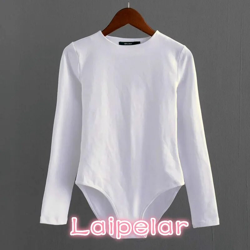 Šliaužtinukai Moteriški kombinezonai su bikini apačia su snapeliu užsegimais, tamprūs, ploni, ilgomis rankovėmis O formos iškirpte.