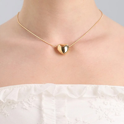 Metāla ķēdes kaklarota sievietēm Sirds kulons īss stils Choker modes panku rotaslietas meiteņu ballītei jauna dizaina dāvanas 2023301