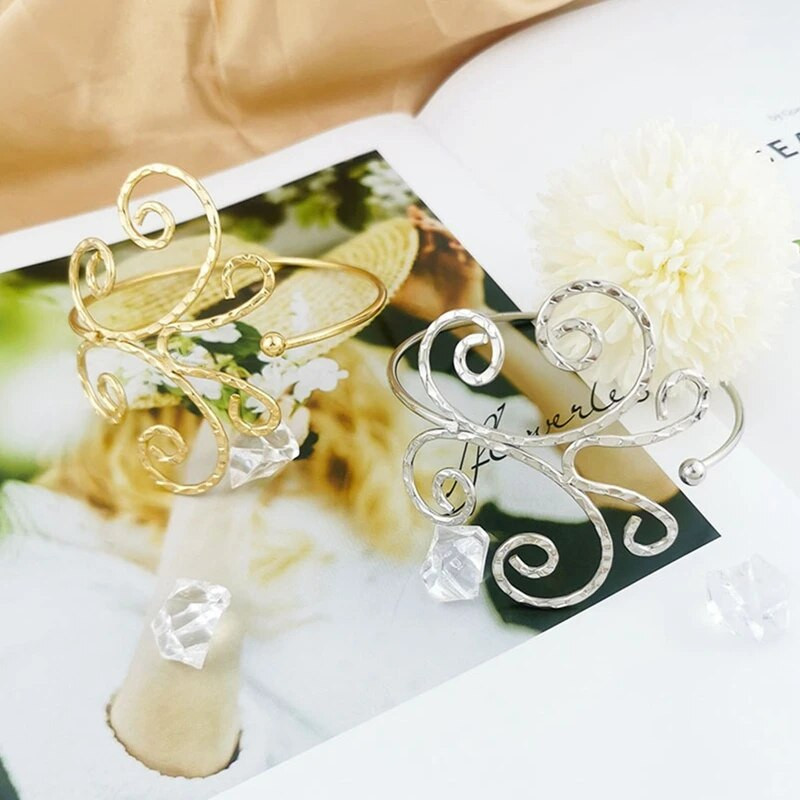 Bohemiškas drugelio lapų žavesys viršutinės apyrankės rankinės grandinės metalinis tuščiaviduris geometrinis raštas retro rankogalių rankogalių apyrankės kūno apyrankės