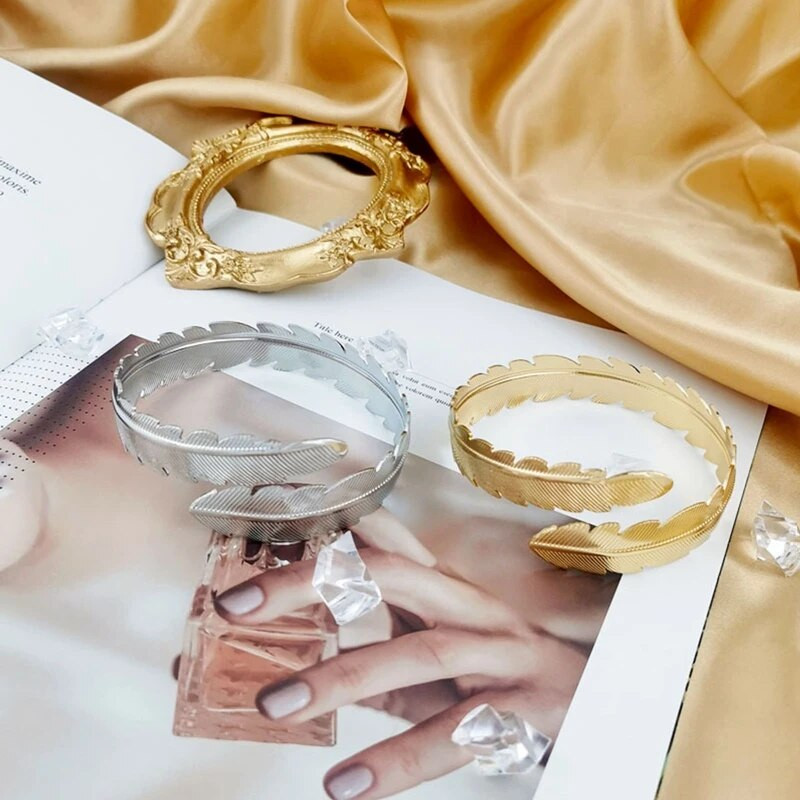 Bohemiškas drugelio lapų žavesys viršutinės apyrankės rankinės grandinės metalinis tuščiaviduris geometrinis raštas retro rankogalių rankogalių apyrankės kūno apyrankės