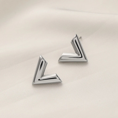 Modes zīmola V burtu kulonu kaklarota sievietei nerūsējošā tērauda sieviešu kaklarota Luksusa rotaslietas sievietēm