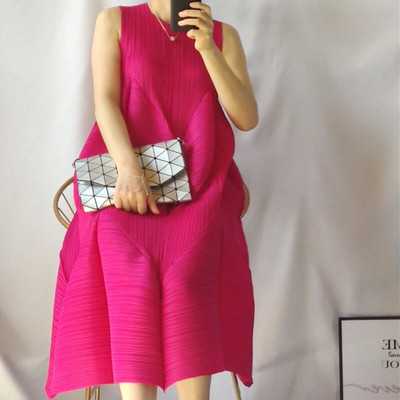 Ránc mutatja vékony rugalmas külföldi stílusú ruha takaró húst design érzés terhes nők hordhatnak redős virágbimbó szoknyát