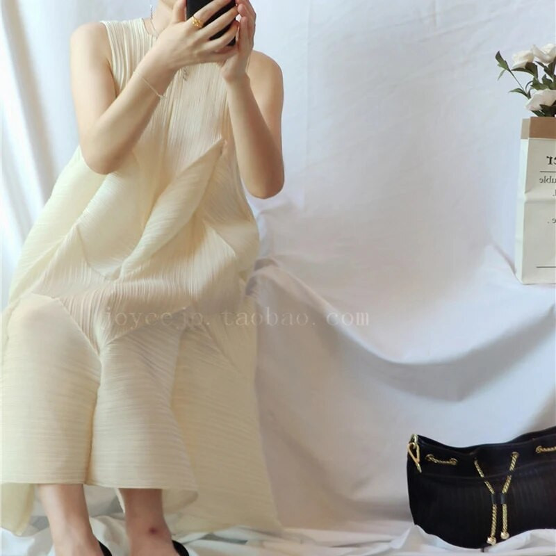 Ránc mutatja vékony rugalmas külföldi stílusú ruha takaró húst design érzés terhes nők hordhatnak redős virágbimbó szoknyát