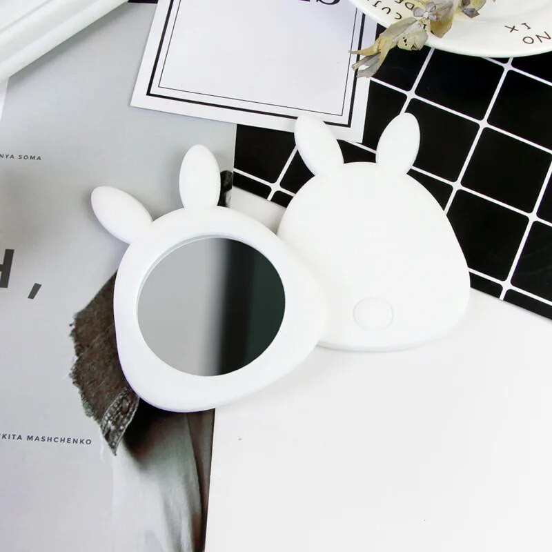 Slatko ogledalo za šminkanje prijenosno kompaktno džepno Espejo Žensko kozmetičko malo kompaktno zrcalo Espejos za djevojčice u obliku medvjeda za djevojčice