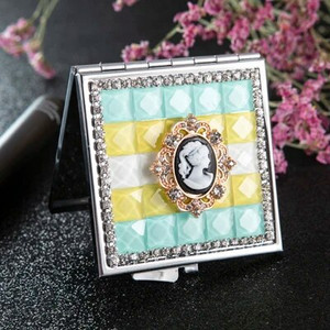 Mini Pocket kozmetikai sminktükör, 2-arcú, összehajtható kompakt tükör smink, virágos szív csípős ajak, nagykereskedelmi party-ajándékok