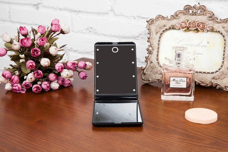 Prijenosno LED svjetlo Ogledalo za šminkanje Kozmetička svjetla Kompaktno džepno ogledalo za šminkanje Kozmetička ručna sklopiva Led svjetiljka za ogledalo Poklon