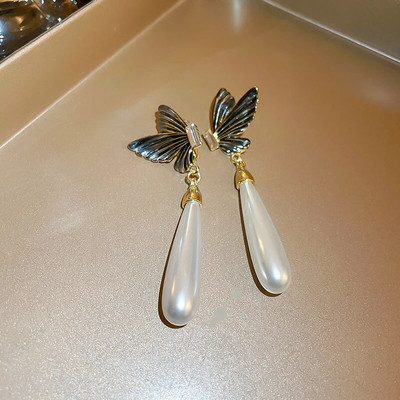 Κολιέ με ακανόνιστο οβάλ γράμμα Χρυσό χρώμα Κρεμαστό Κολιέ για Γυναικεία Προσωπικότητα Κολιέ από ανοξείδωτο ατσάλι Κομψό κόσμημα