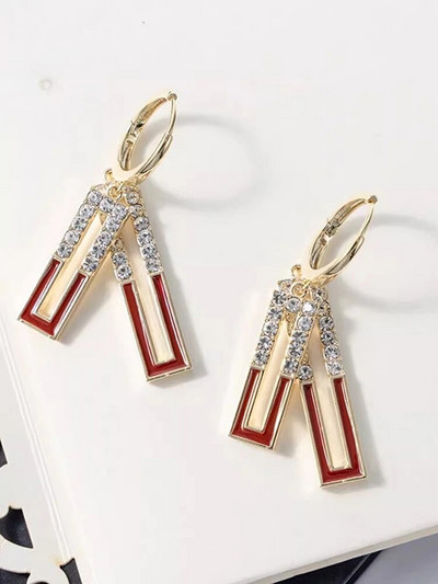 Κολιέ με ακανόνιστο οβάλ γράμμα Χρυσό χρώμα Κρεμαστό Κολιέ για Γυναικεία Προσωπικότητα Κολιέ από ανοξείδωτο ατσάλι Κομψό κόσμημα