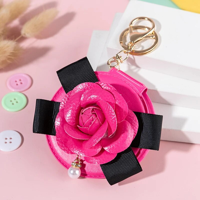 Mini džepno kozmetičko ogledalo za šminkanje od modne PU kože, dvostrano sklopivo, cvijet kamelije, božićni darovi, ženski privjesak za ključeve