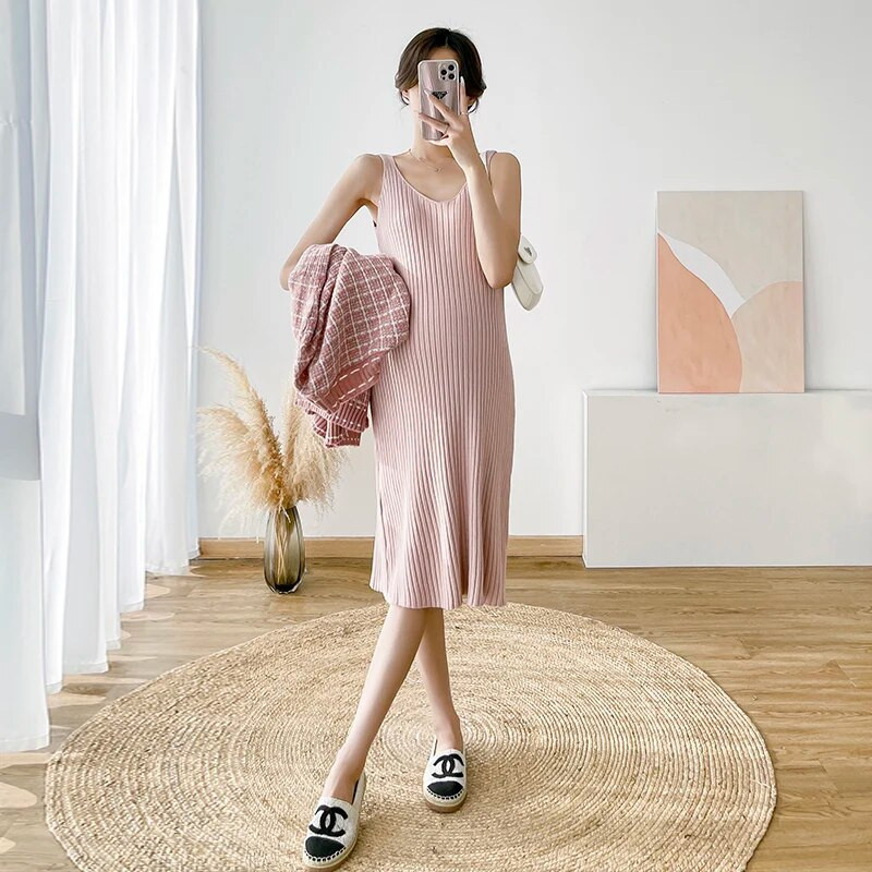 Pletena haljina za trudnice jesen-zima, bez rukava, plisirana haljina s V-izrezom, elegantne pencil haljine za trudnice, rastegnute crno-ružičaste