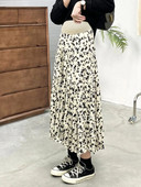 Bēšs, melns, grūtniece