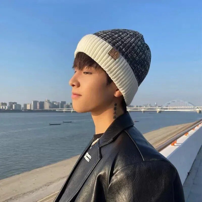 Új uniszex téli sapka polár bélés meleg sapka Puha sapka férfiaknak női kültéri vastag sísport kötött sapka Skull Gorro